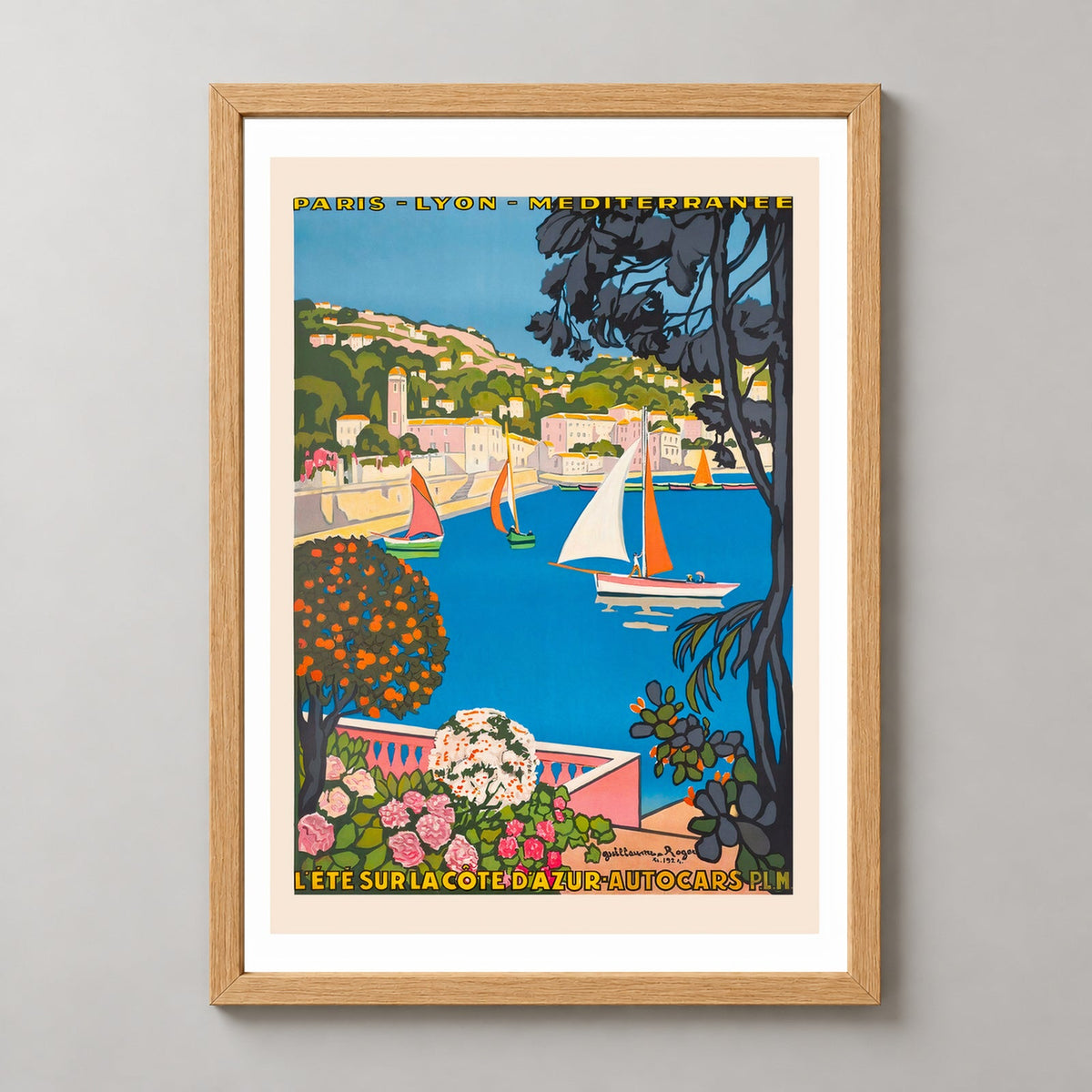 L'été Sur La Cote D'Azur - Vintage French Riviera Art Print by Roger Broders — realistic natural wood frame studio view