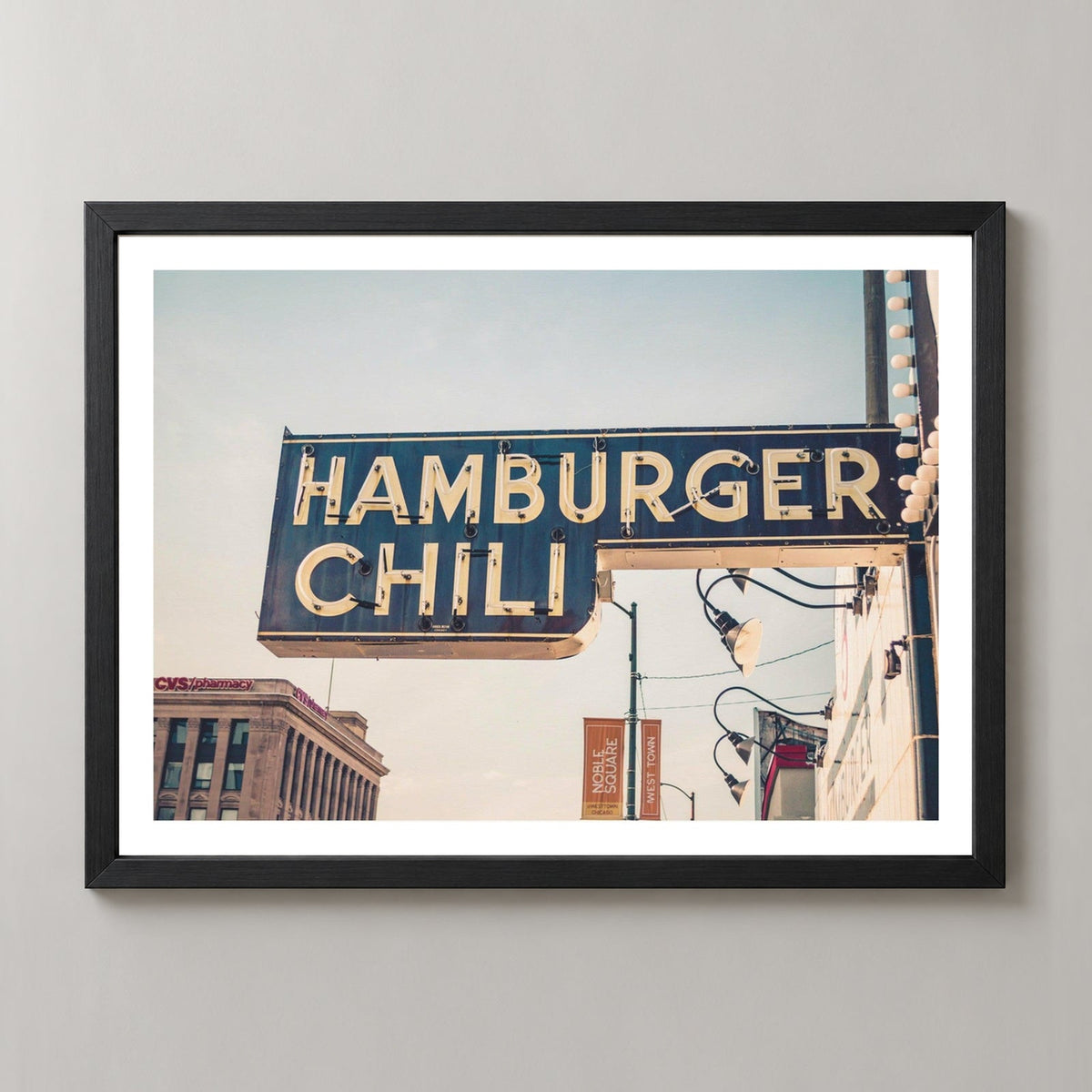 Hamburger Chili — realistic black frame studio view with white border
